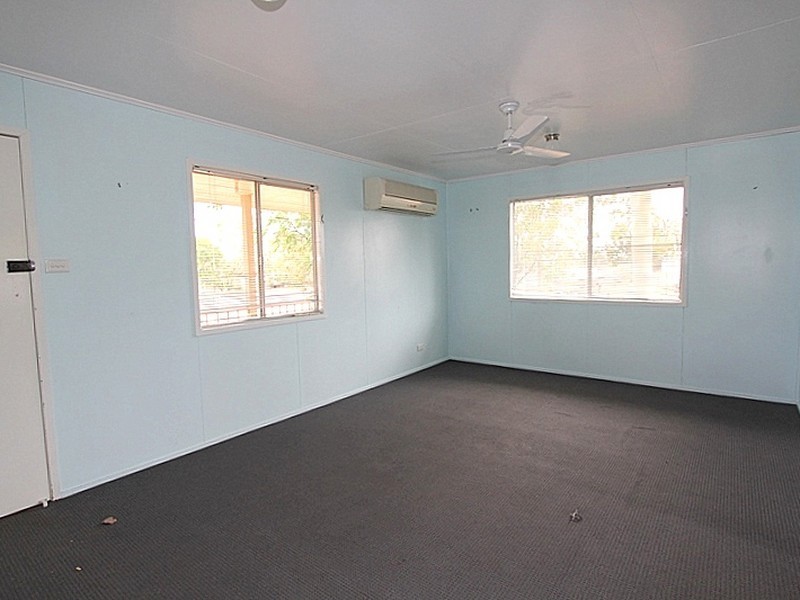 12 Langton Street, Capella QLD 4723