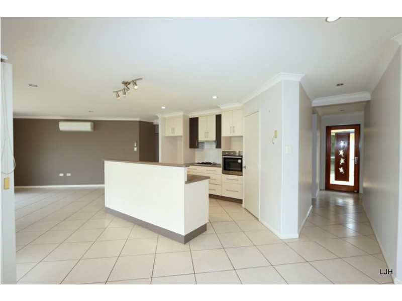 10 Crozier Court, Emerald QLD 4720