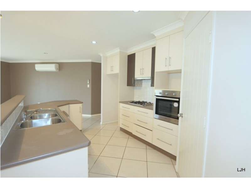 10 Crozier Court, Emerald QLD 4720