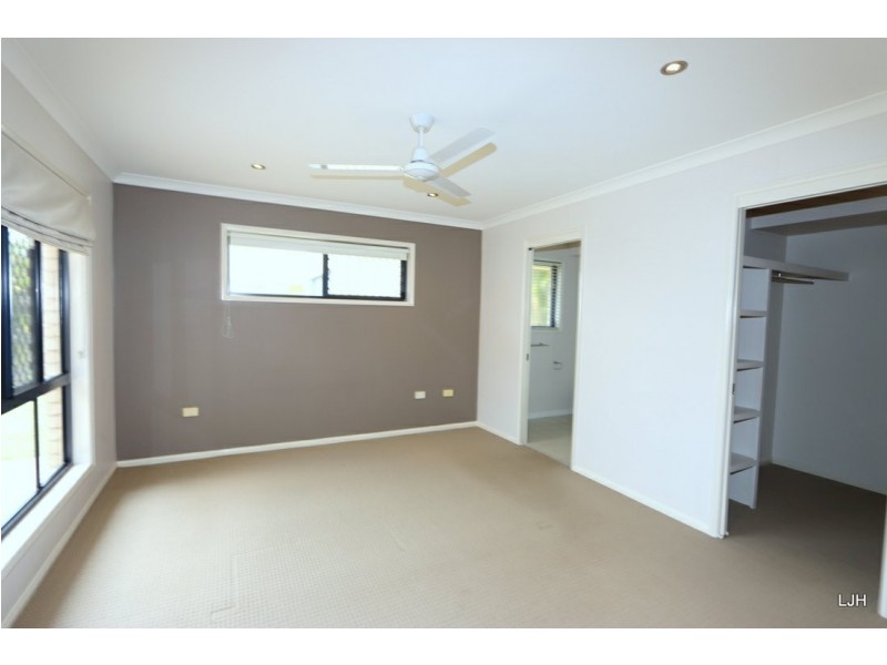 10 Crozier Court, Emerald QLD 4720