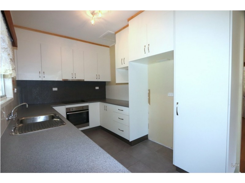 136 Borilla Street, Emerald QLD 4720