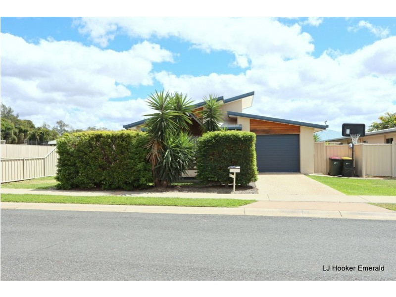 1/6 Grange Court, Emerald QLD 4720
