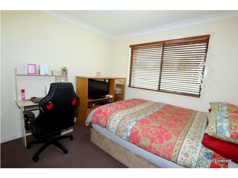1/6 Grange Court, Emerald QLD 4720