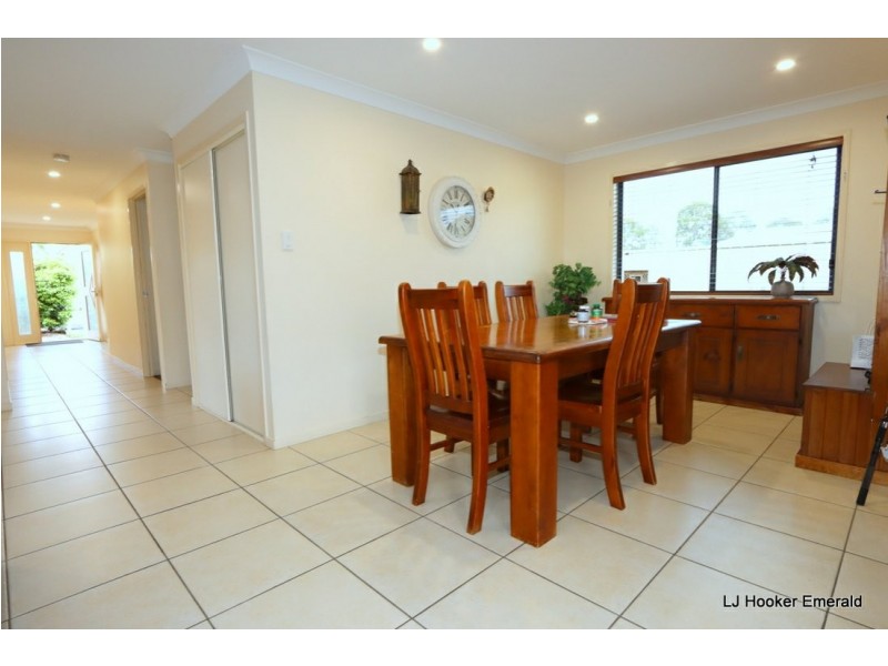 1/6 Grange Court, Emerald QLD 4720