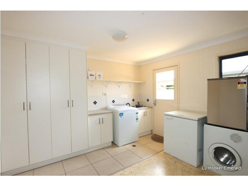 1/6 Grange Court, Emerald QLD 4720