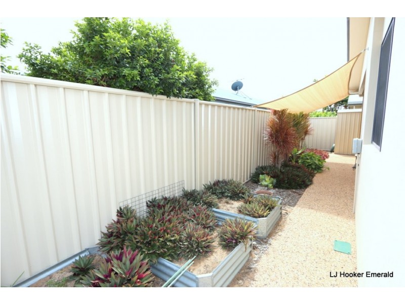 1/6 Grange Court, Emerald QLD 4720