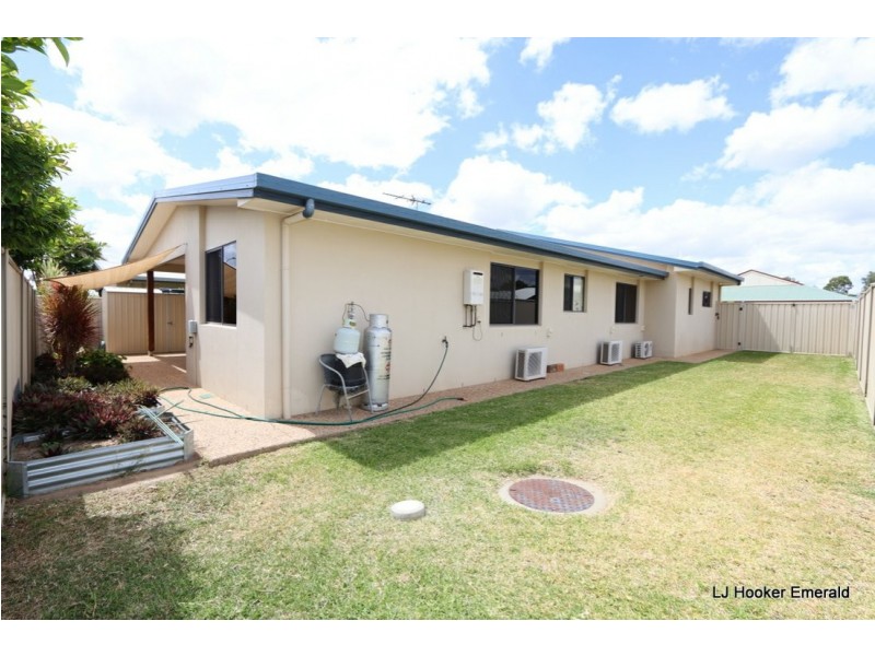 1/6 Grange Court, Emerald QLD 4720