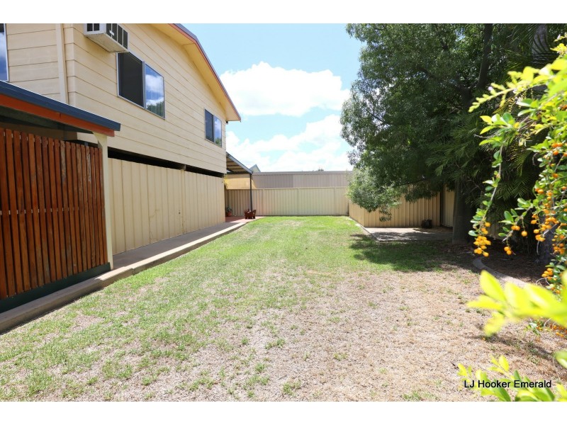 11 Bridgeman Street, Emerald QLD 4720