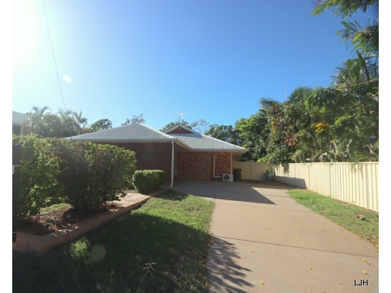 10 Peggy Court, Emerald QLD 4720