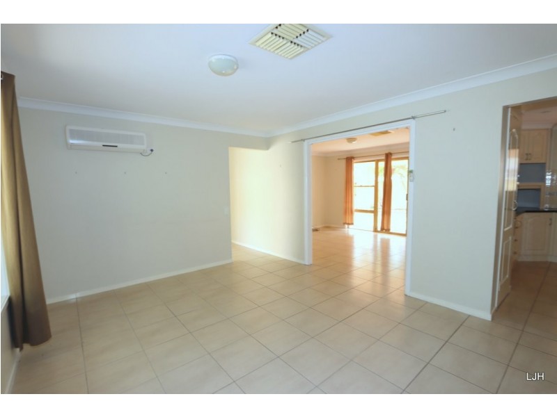 10 Peggy Court, Emerald QLD 4720