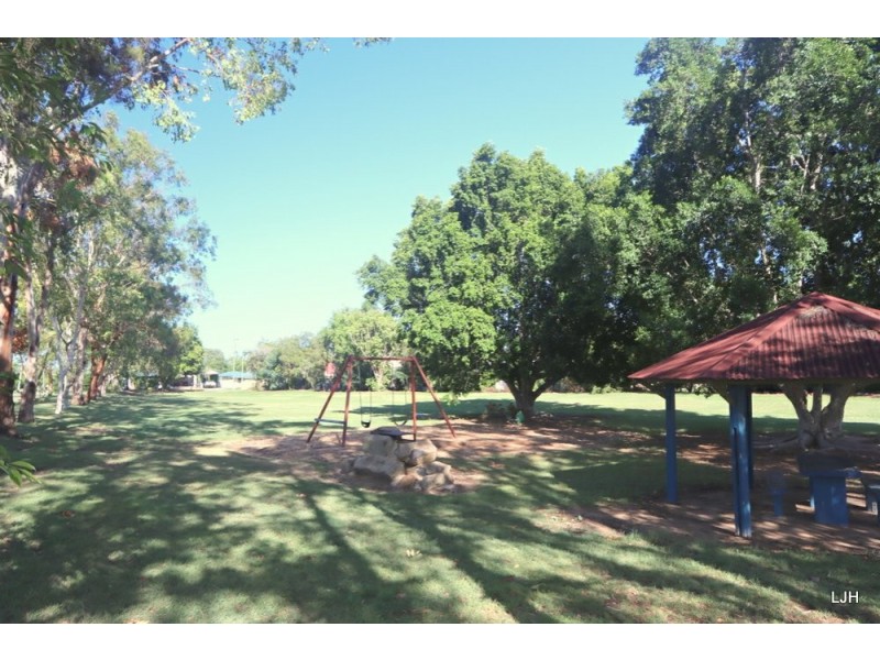 10 Peggy Court, Emerald QLD 4720