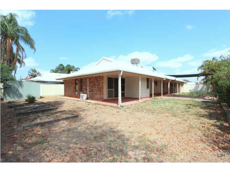 10 Peggy Court, Emerald QLD 4720