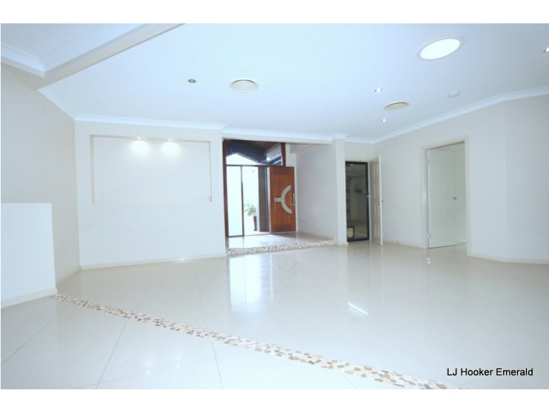 41 Russ Layton Drive, Emerald QLD 4720