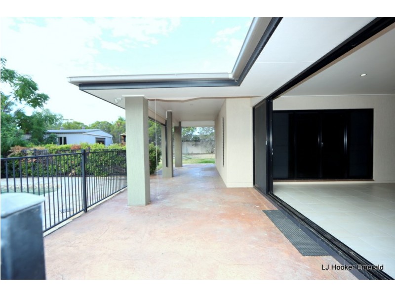 41 Russ Layton Drive, Emerald QLD 4720