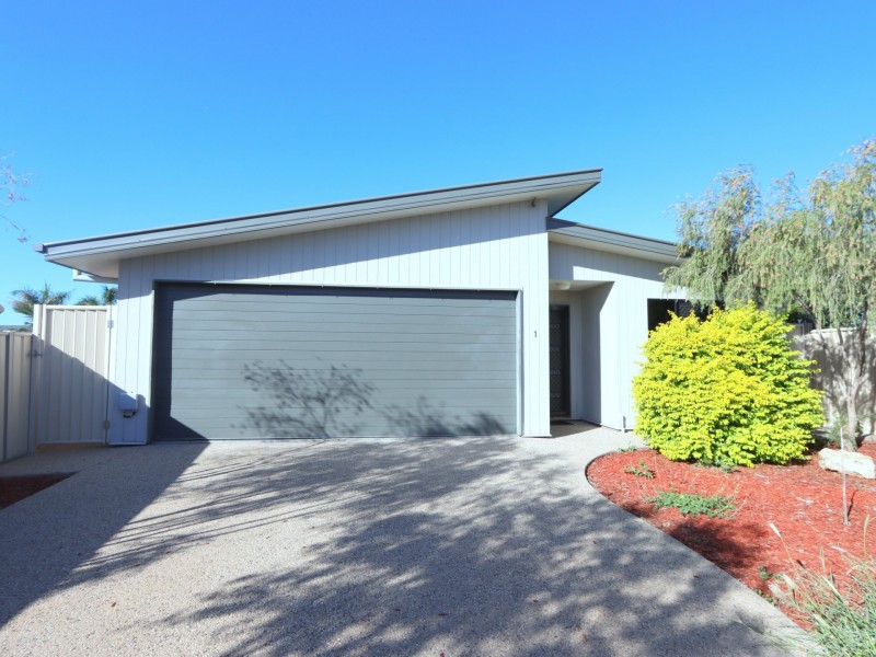 Unit 1/15 Whitney Street, Emerald QLD 4720