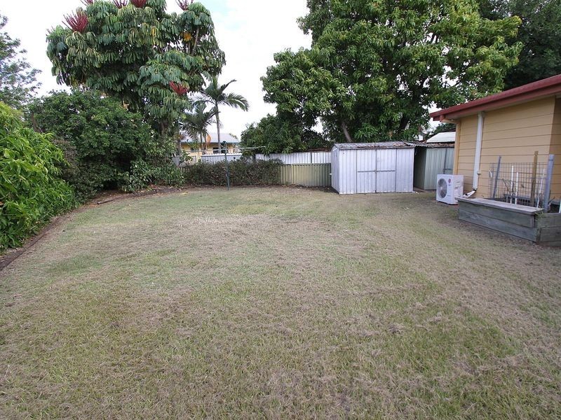 9 Dearden Place, Emerald QLD 4720