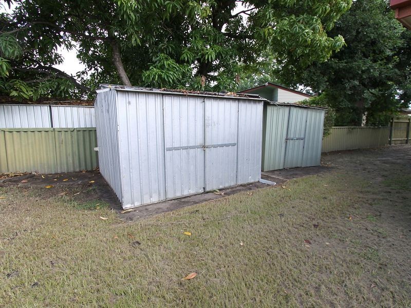 9 Dearden Place, Emerald QLD 4720