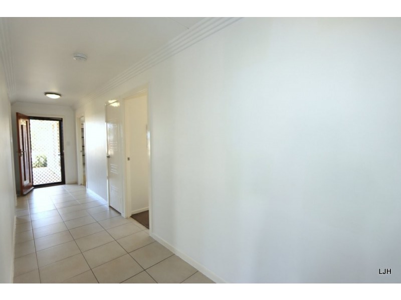 30 Bluegums Drive, Emerald QLD 4720