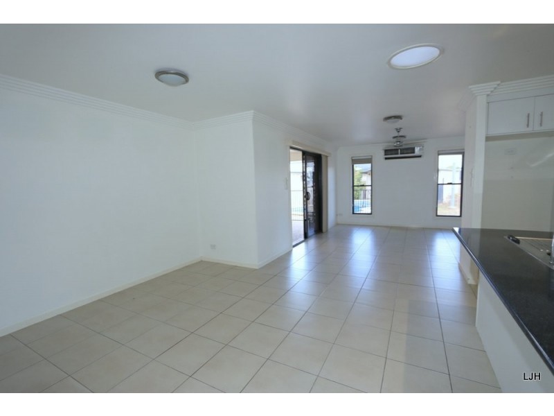 30 Bluegums Drive, Emerald QLD 4720