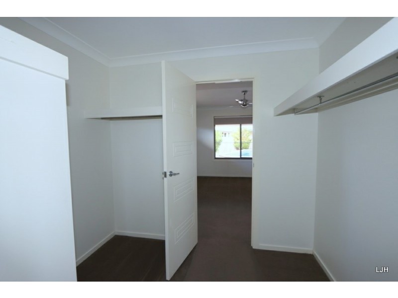 30 Bluegums Drive, Emerald QLD 4720