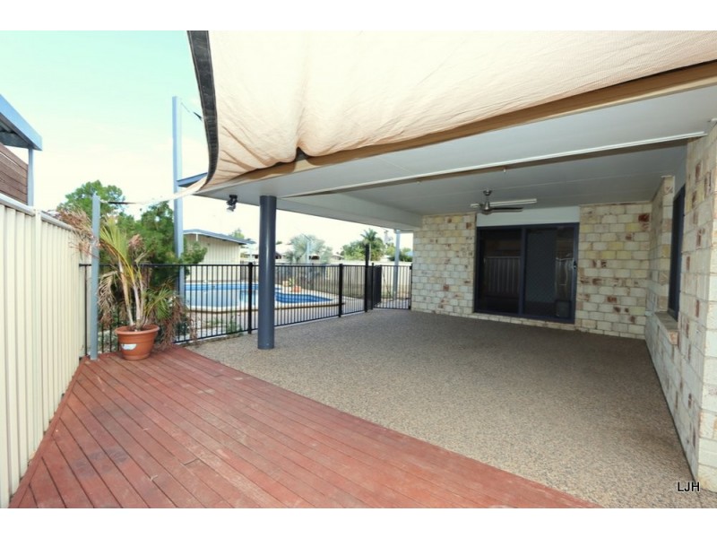 30 Bluegums Drive, Emerald QLD 4720