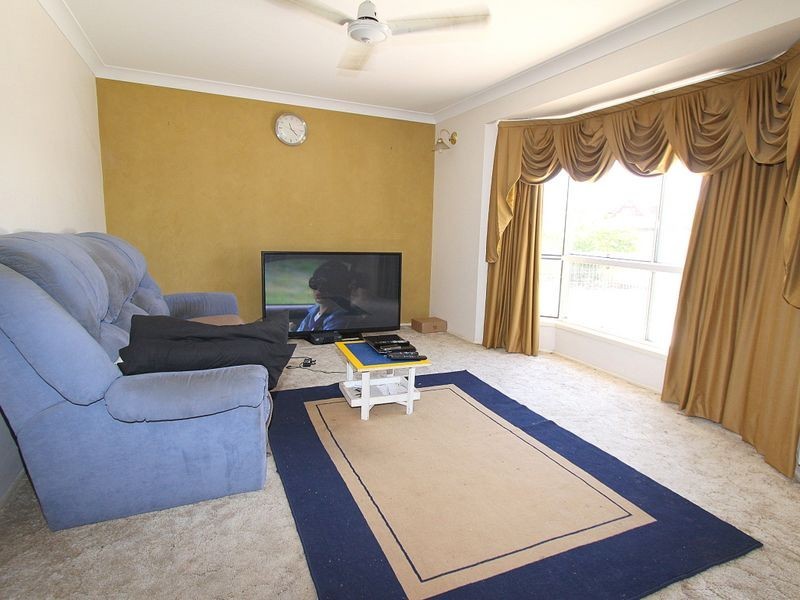 3 Edmonston Drive, Emerald QLD 4720