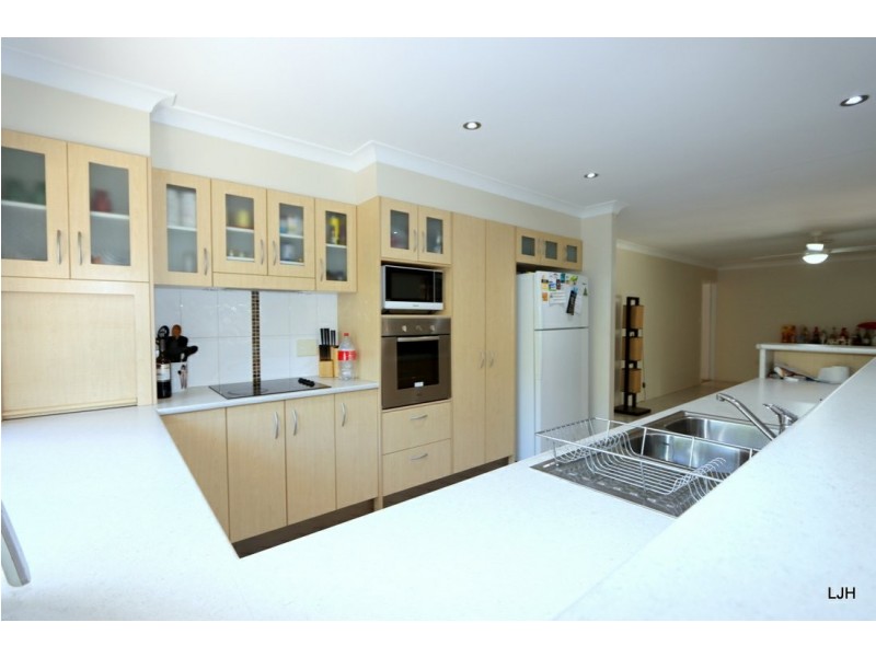 7 Tineele Pl, Emerald QLD 4720