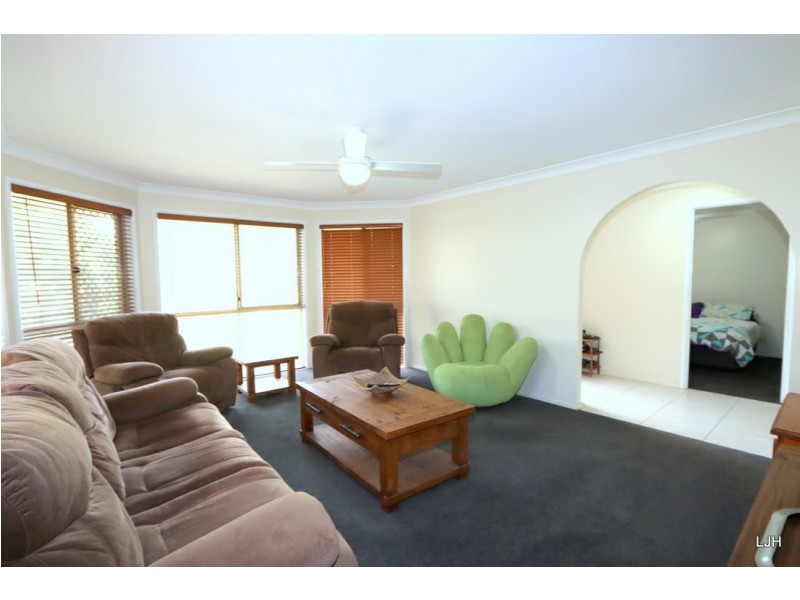 7 Tineele Pl, Emerald QLD 4720