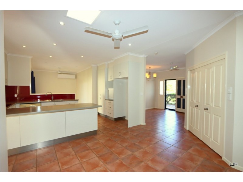 25 Cardinal Drive, Emerald QLD 4720