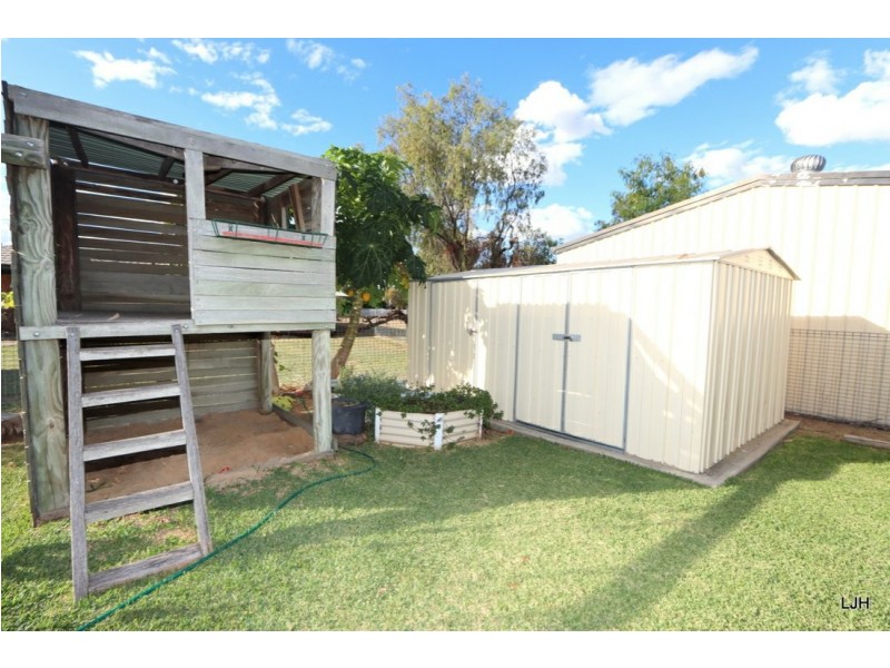 25 Cardinal Drive, Emerald QLD 4720