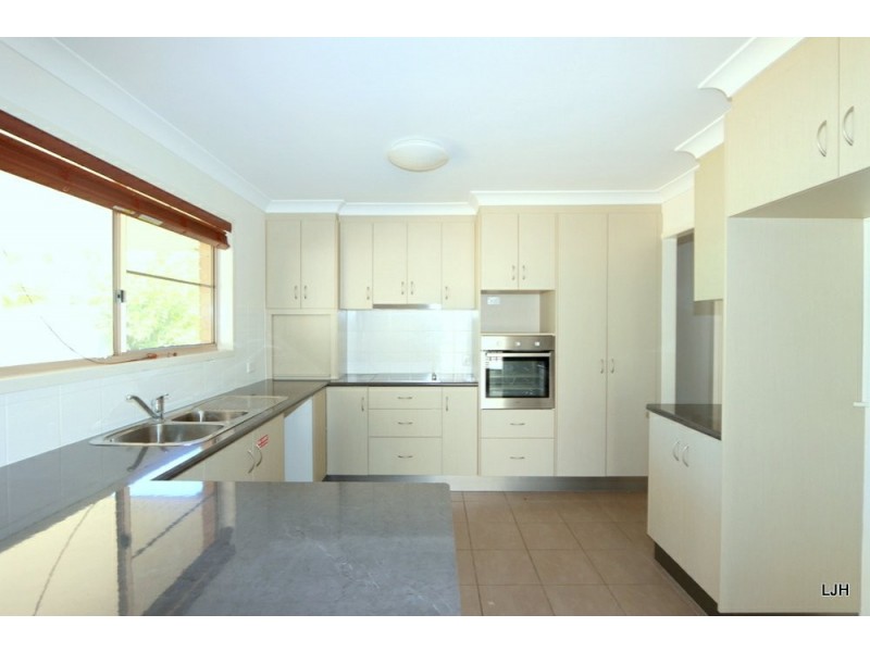 43 Bridgeman St, Emerald QLD 4720