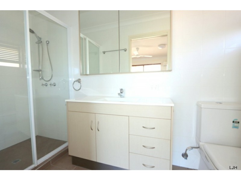 43 Bridgeman St, Emerald QLD 4720