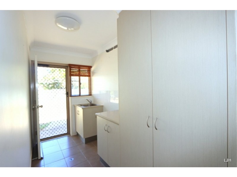 43 Bridgeman St, Emerald QLD 4720
