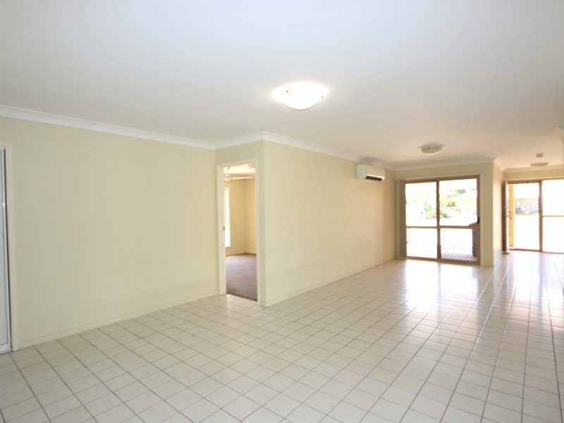 37 Bridgeman St, Emerald QLD 4720