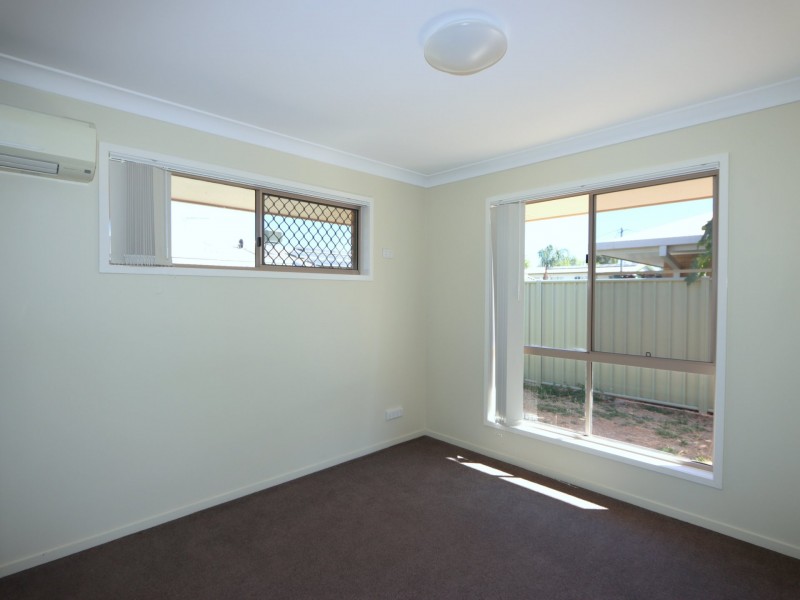 37 Bridgeman St, Emerald QLD 4720