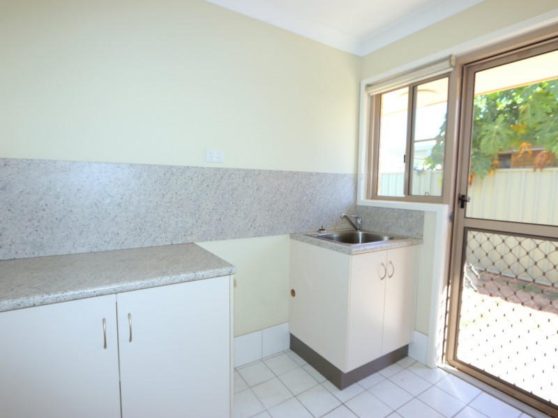 37 Bridgeman St, Emerald QLD 4720