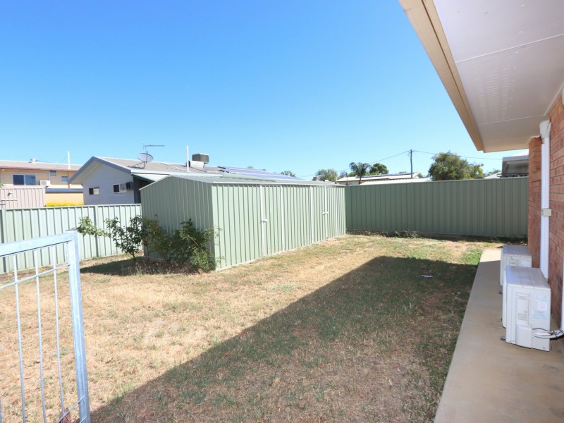 37 Bridgeman St, Emerald QLD 4720