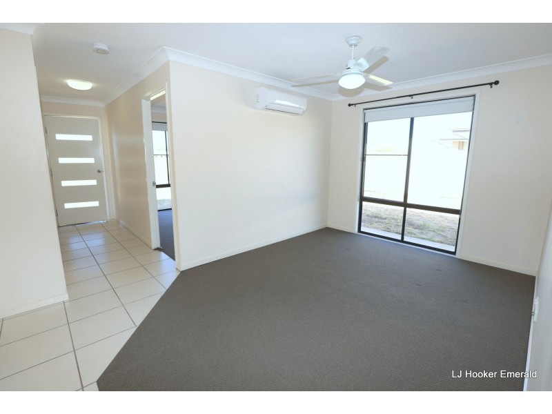 8 Baird Street, Emerald QLD 4720