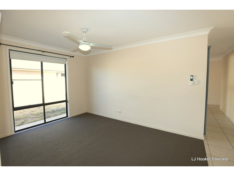 8 Baird Street, Emerald QLD 4720