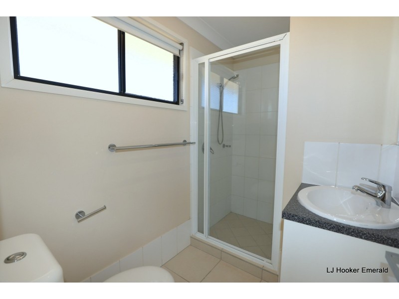 8 Baird Street, Emerald QLD 4720