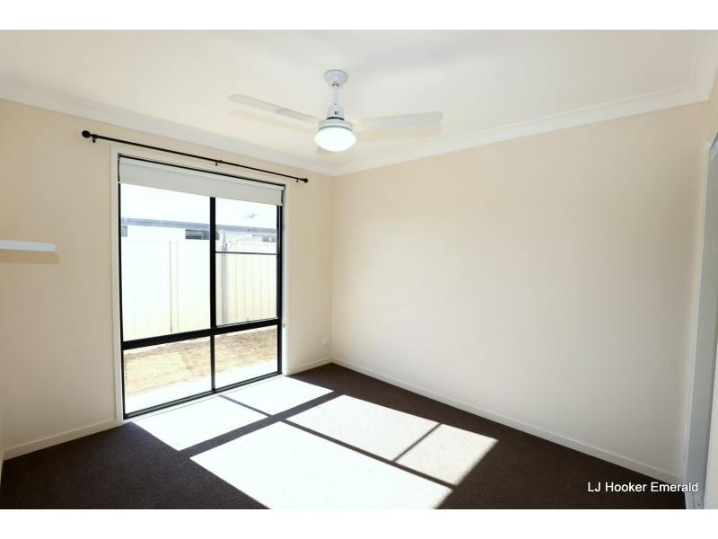 8 Baird Street, Emerald QLD 4720