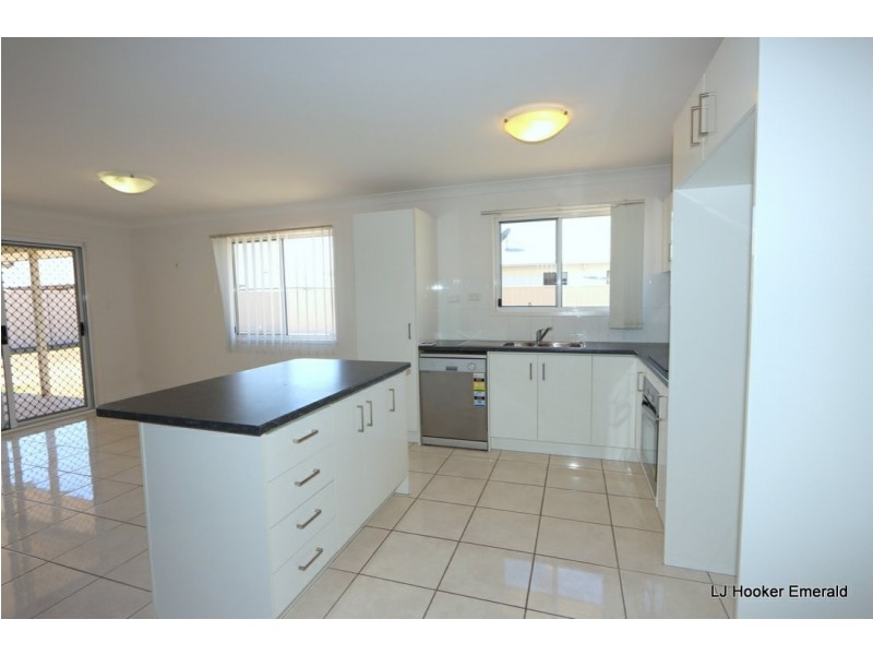 3 Whitney Street, Emerald QLD 4720