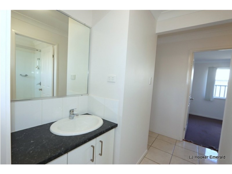3 Whitney Street, Emerald QLD 4720
