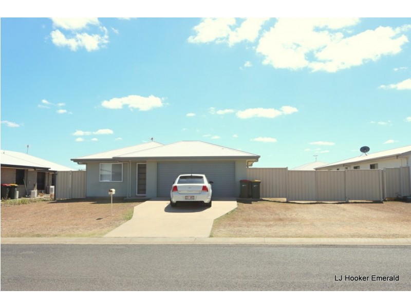 3 Whitney Street, Emerald QLD 4720
