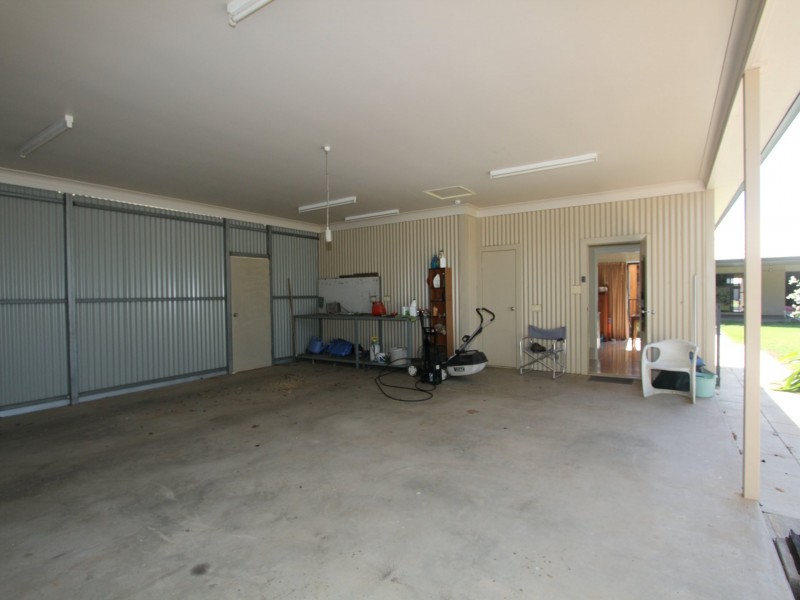 6 Cook Close, Emerald QLD 4720