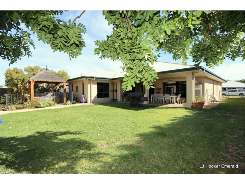 6 Cook Close, Emerald QLD 4720