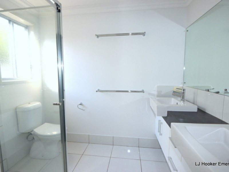 8 Desgrand Street, Emerald QLD 4720