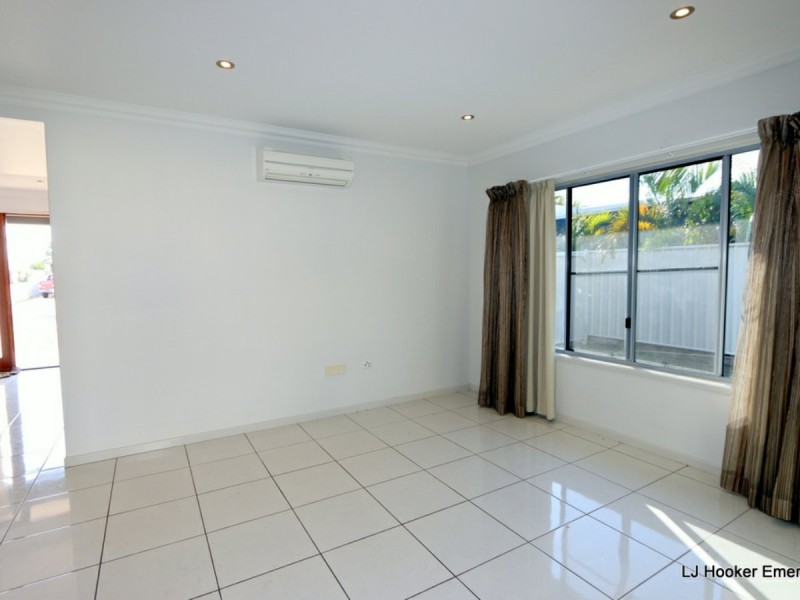 8 Desgrand Street, Emerald QLD 4720