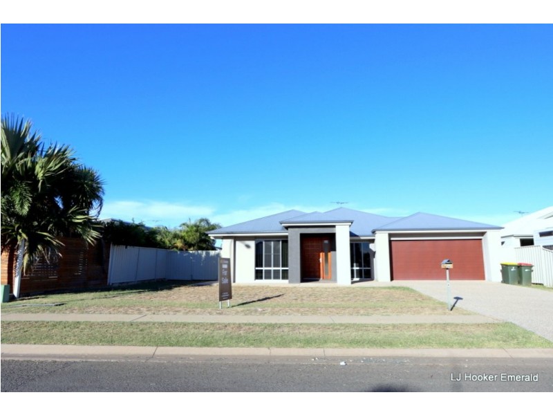 8 Desgrand Street, Emerald QLD 4720