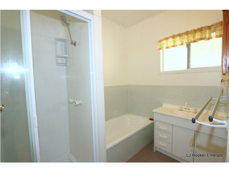 29 Centenary Drive, Emerald QLD 4720